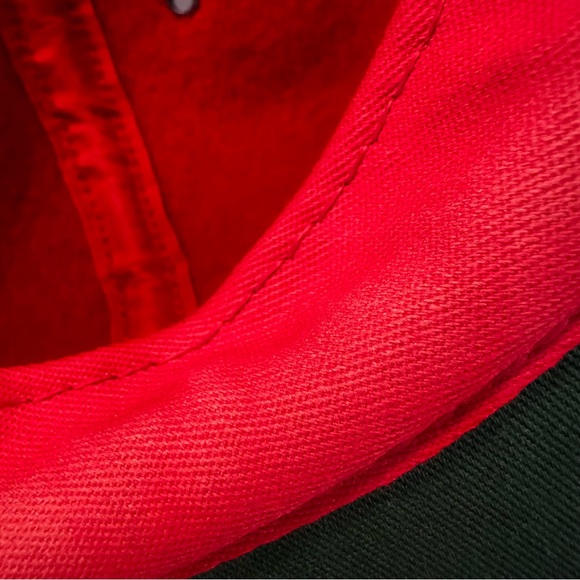 Vibrant Red Vintage GAP 80% Wool Women’s Adjustable Hat Made in USA - Picture 8 of 16